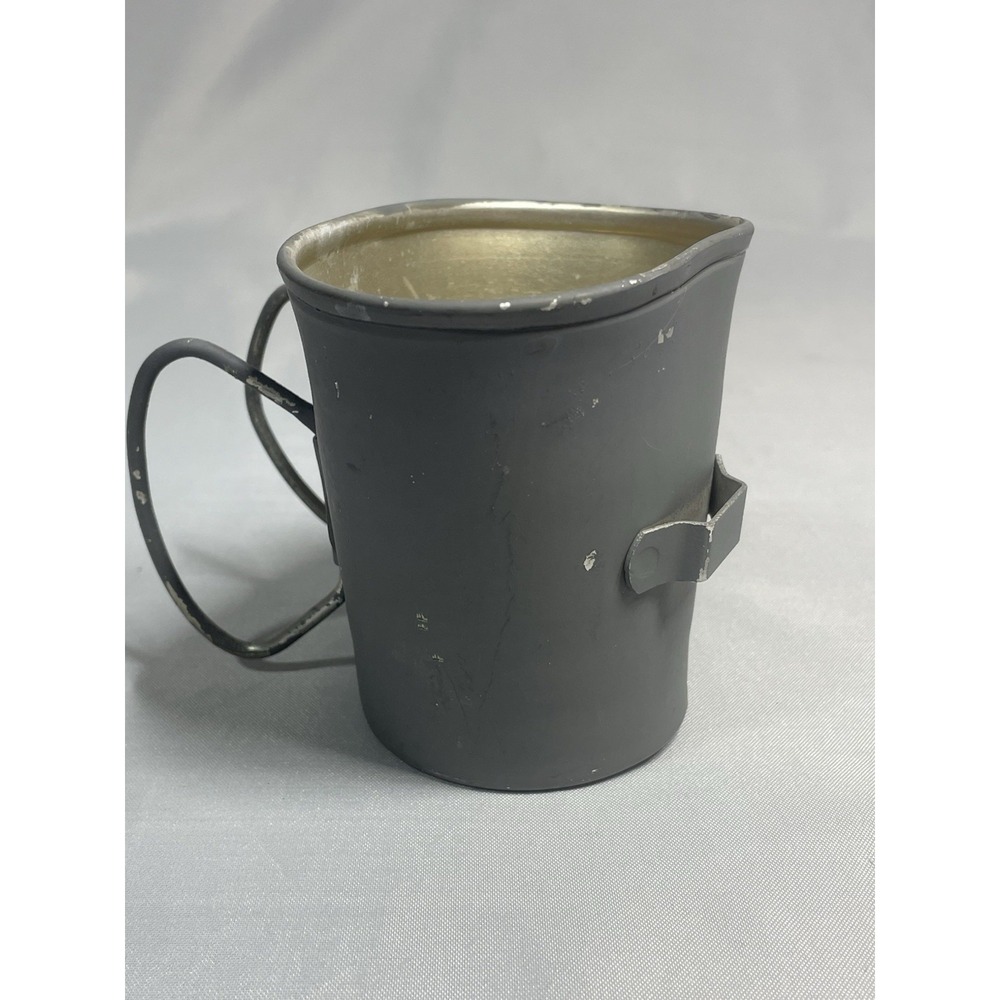 Cup for German canteen Olive Green Good Condition